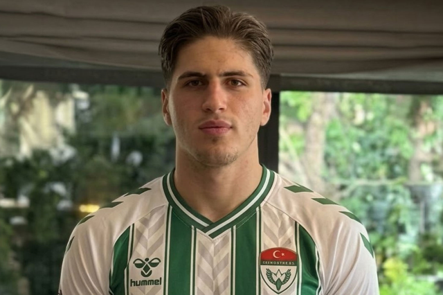 Görüntüler ortaya çıktı! Genç futbolcuyu ölüme götüren saldırıda çakarlı araç detayı