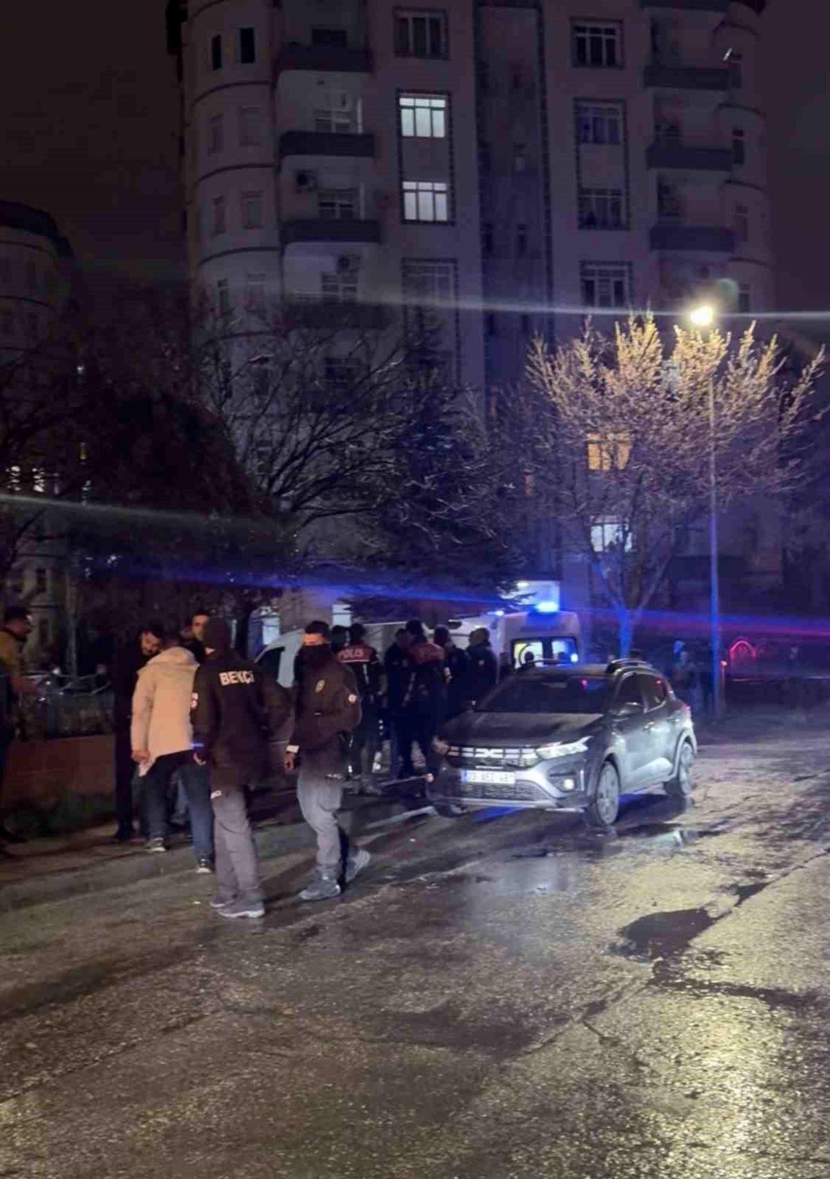 Trafikte başlayan tartışma kavgaya döndü: 10 gözaltı