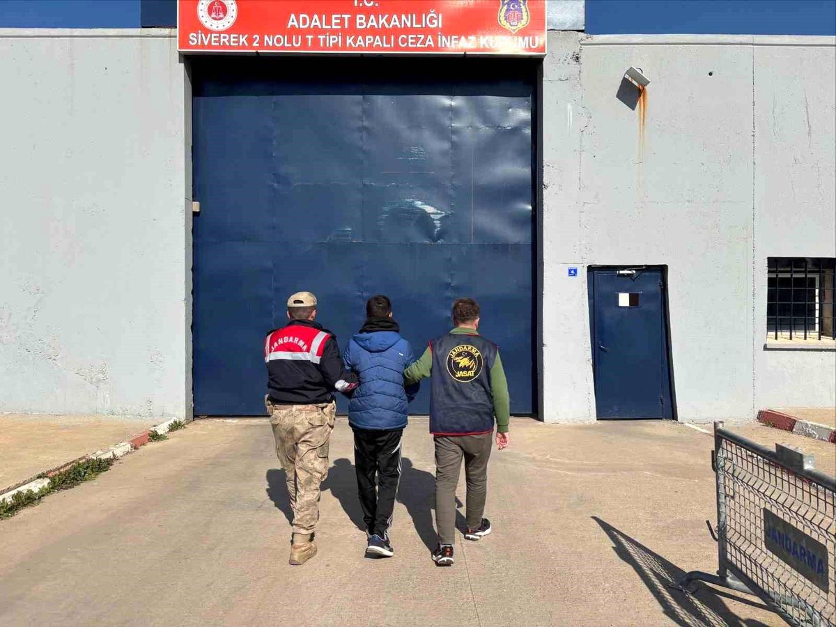 Uyuşturucu suçundan aranan şahıs Siverek'te yakalandı