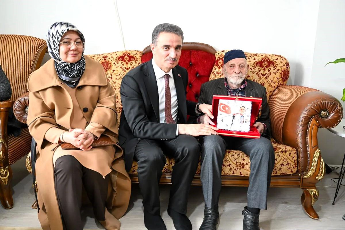 Vali Baruş'tan gaziye vefa