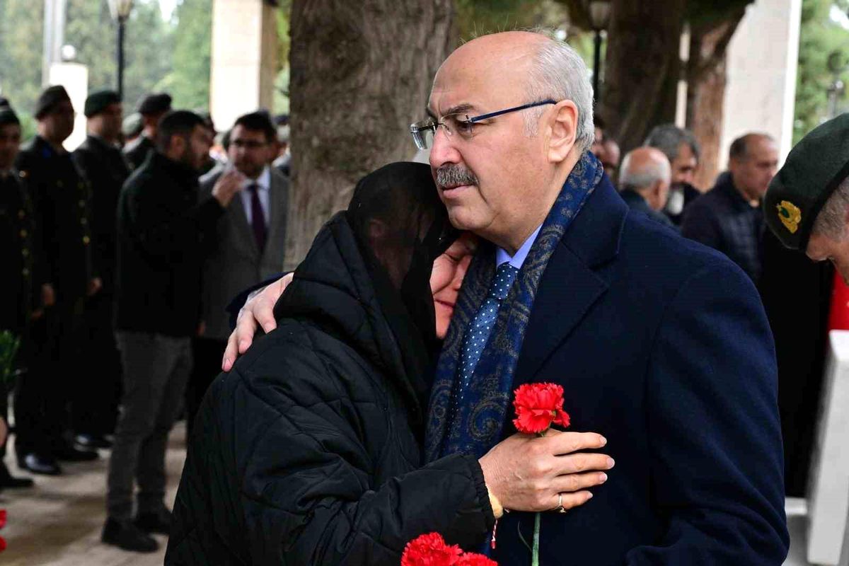Denizli Valisi Yavuz Selim Köşger, Ramazan Bayramı Arefesinde Anma ve Kutlama Programları Düzenledi
