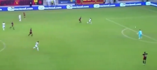 لا يوجد هدف مثل هذا! تقدموا 1-0 دون لمس الكرة