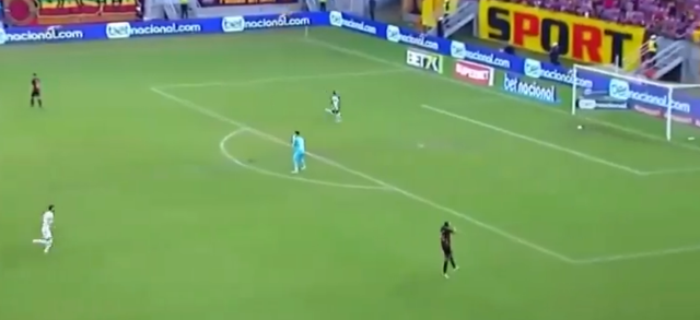 لا يوجد هدف مثل هذا! تقدموا 1-0 دون لمس الكرة