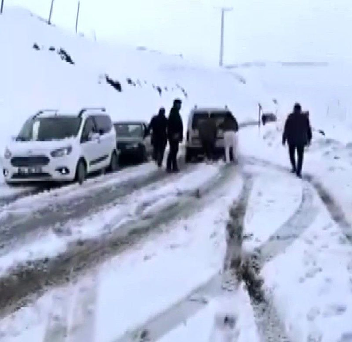 Adıyaman'ın yüksek kesimlerinde kar yağışı