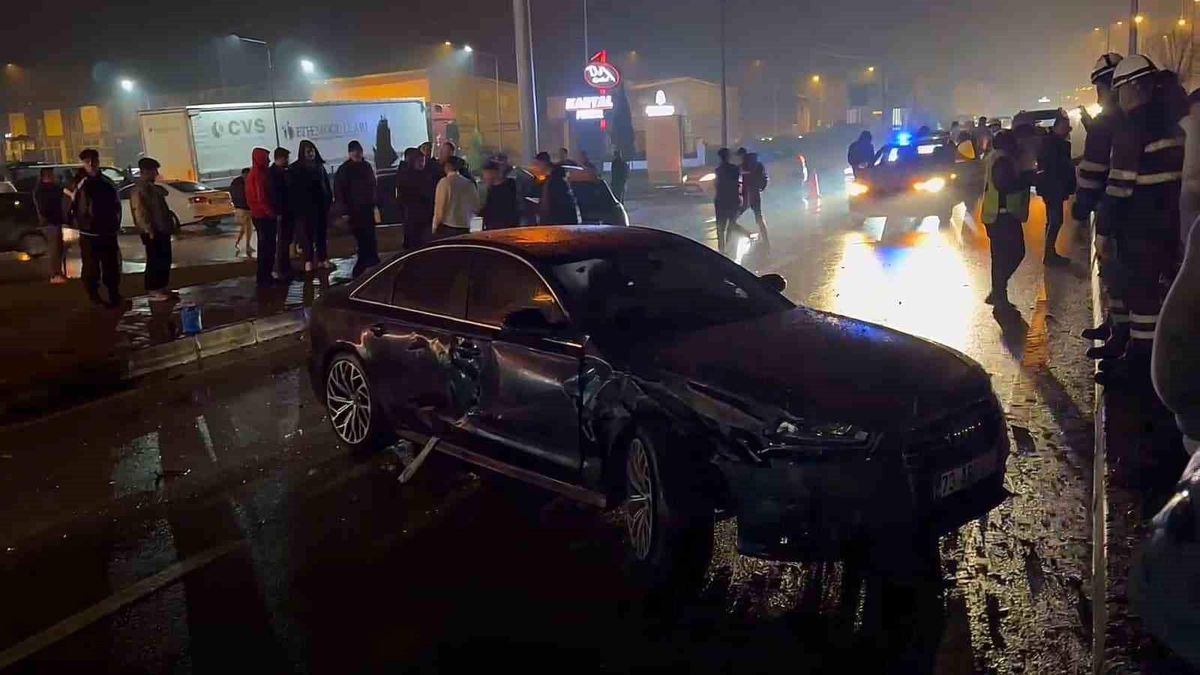Bartın'da 4 araçlı zincirleme kaza: 2 yaralı