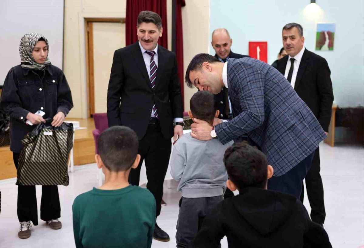 Erzincan'da devlet himayesindeki çocukların bayramı kutlandı