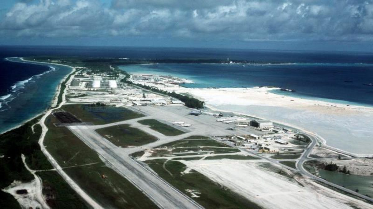 İran, Diego Garcia'daki İngiliz-ABD ortak üssüne füze saldırısı düzenledi