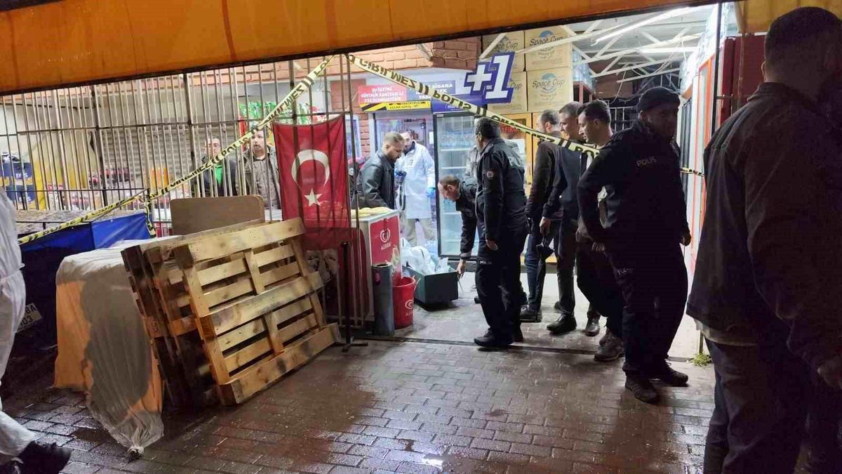 Markette işyeri sahibinin oğlu ile müşteri arasındaki tartışma cinayetle sonuçlandı