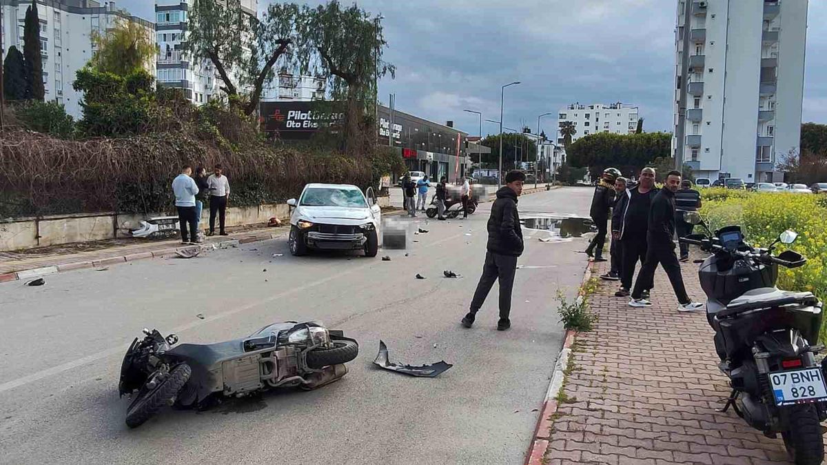 Motokurye feci kazada hayatını kaybetti, son yolculuğuna meslektaşları konvoyla uğurladı