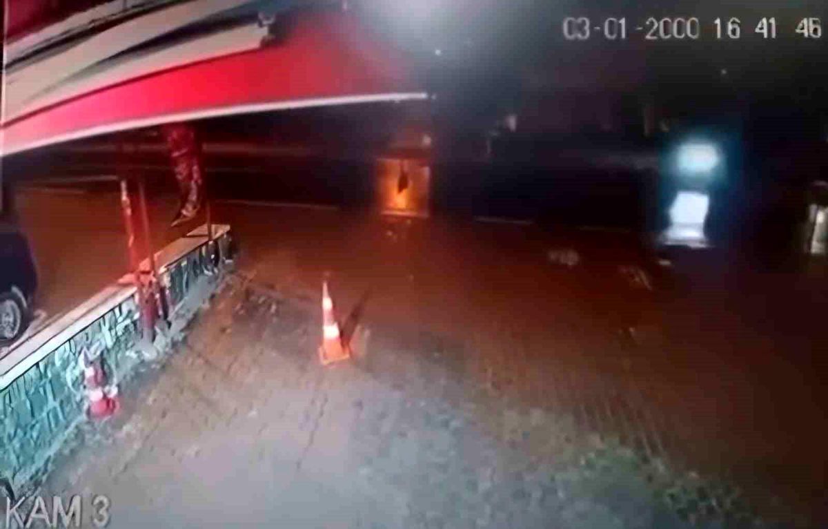 Otomobilin çarptığı motosikletli tıp fakültesi öğrencisi hayatını kaybetti