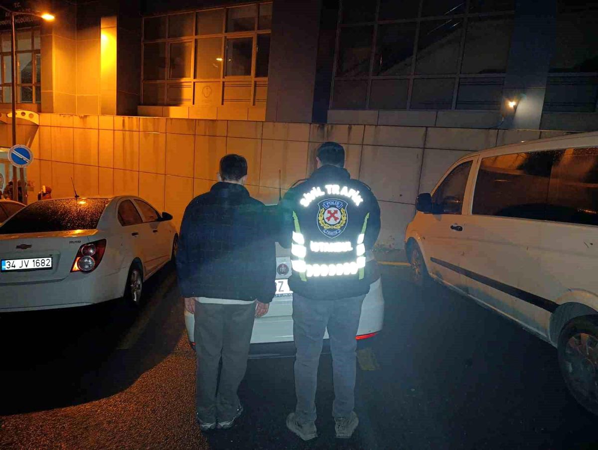 Avcılar'da trafikte takip ettiği sürücüye tehditler savuran şahıs yakalandı