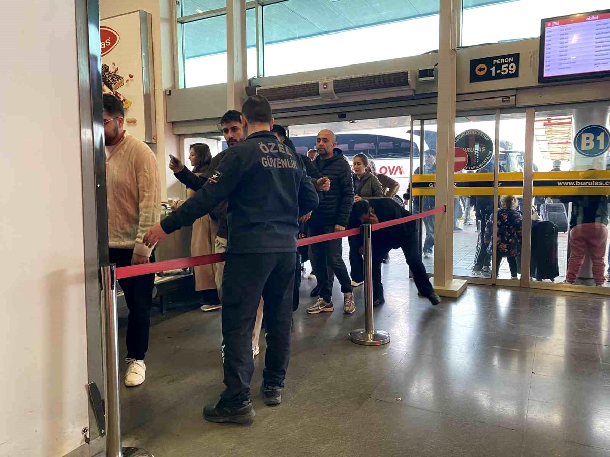 Bursa'da bayram tatili dönüş yoğunluğu başladı