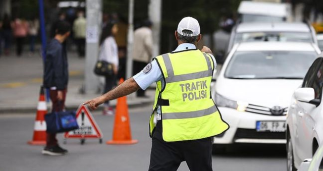 El konulan ehliyet nereden, nasıl geri alınır? Hangi durumlarda ehliyete el konulur?