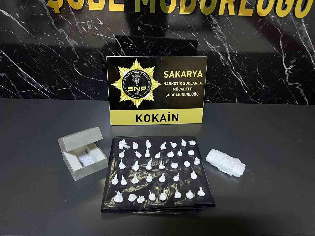 Mücevher kutusundan 38 parça kokain çıktı: 1 tutuklama