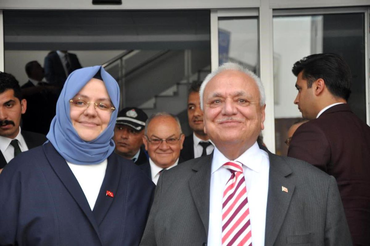 Aydınlı eski bakanlar kazada yaralandı