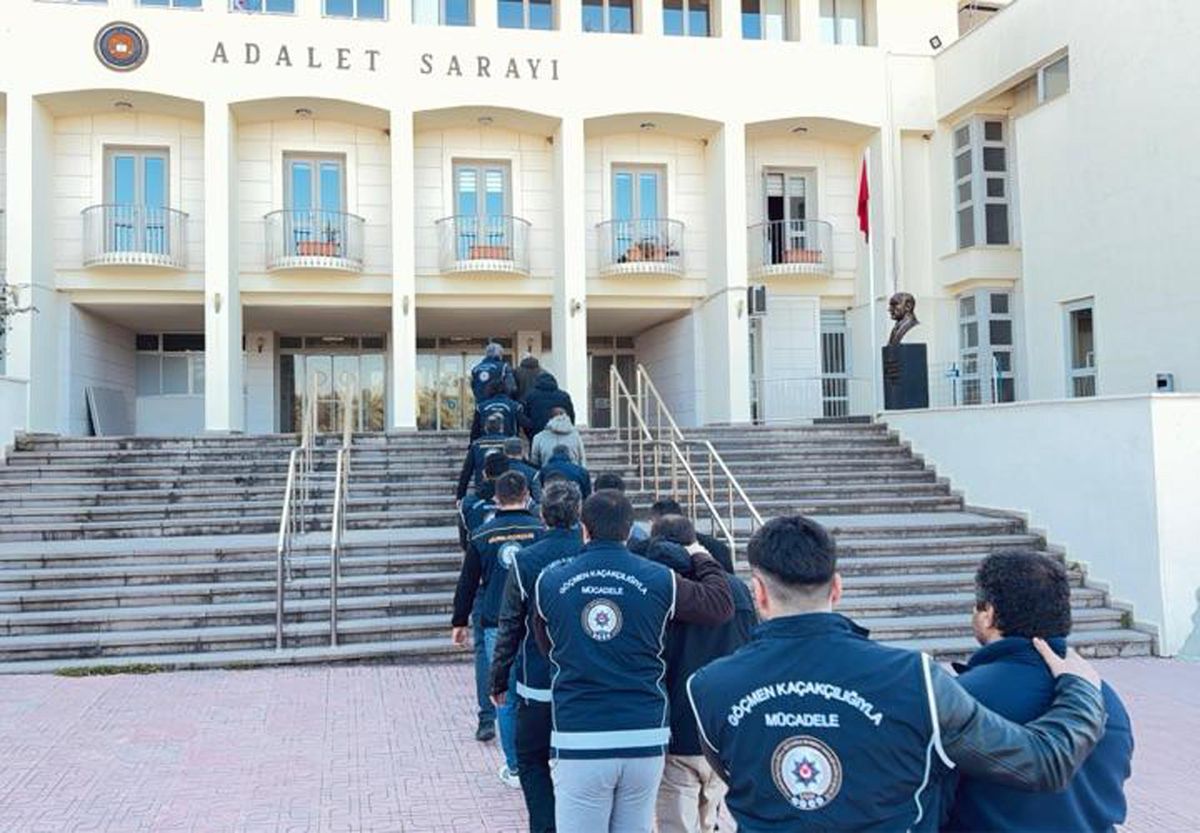 Bodrum'da 33 Kaçak Göçmen Yakalandı: 9 Organizatör Tutuklandı