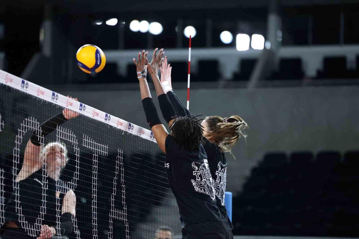 Eczacıbaşı Dynavit, Kupa Voley'de final hedefliyor