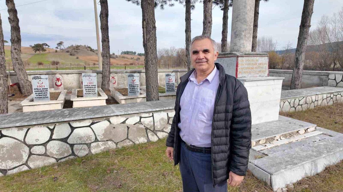 Gediz'in Yunuslar köyündeki şehitliği resmi statüye kavuştu