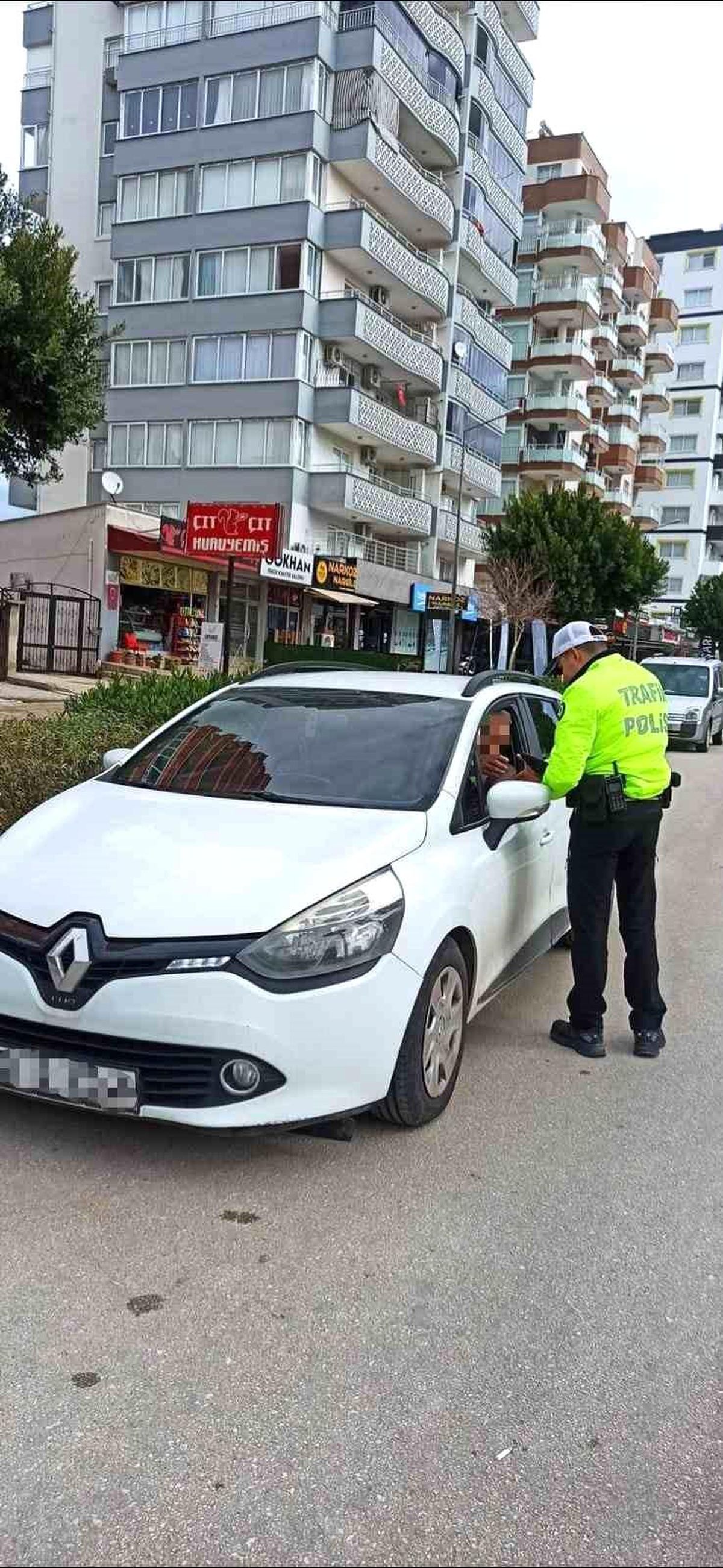 Kozan'da aranan 2 kişi tutuklandı