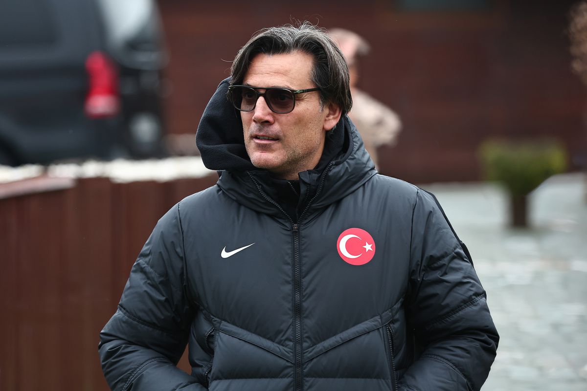 A Milli Futbol Takımı, Romanya maçının hazırlıklarına devam etti