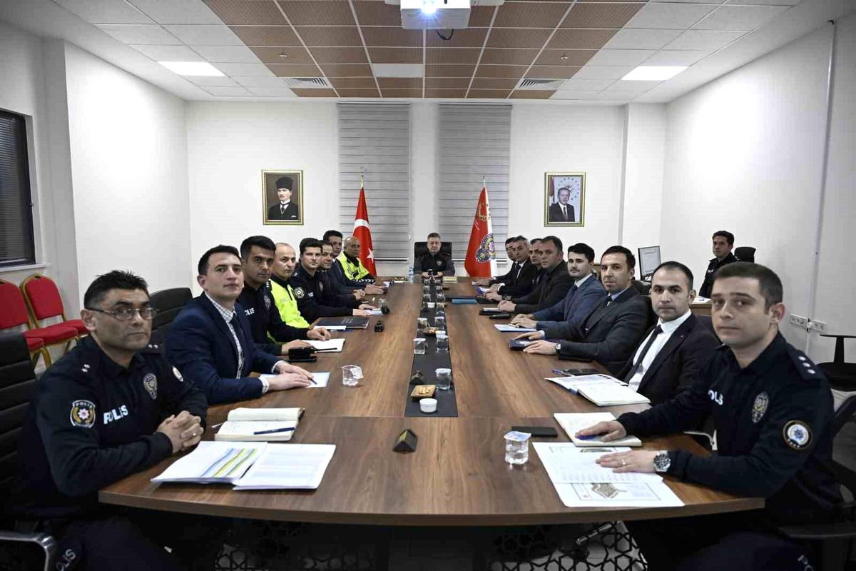 Adıyaman'da haftalık asayiş değerlendirme toplantısı yapıldı
