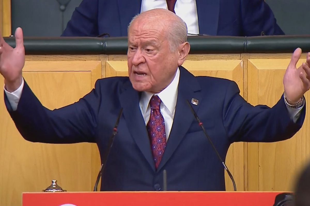 Parti grubunu ayağa kaldıran sözler: Asıl rejim değişikliği o ülkede olmalıdır