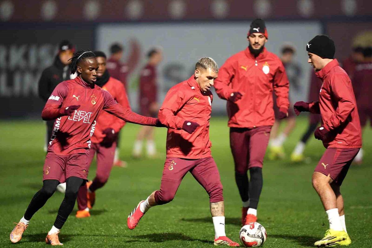 Galatasaray'da Trabzonspor maçı hazırlıkları başladı