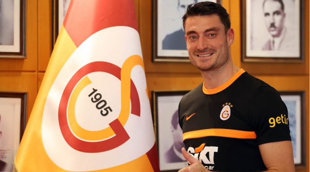 galatasarayin eski yildizi koc 9e7cf7ebad 5216 2 m