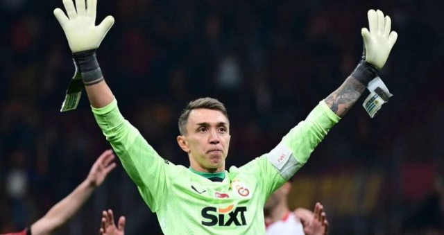 Muslera Galatasaray'a geri mi dönüyor?