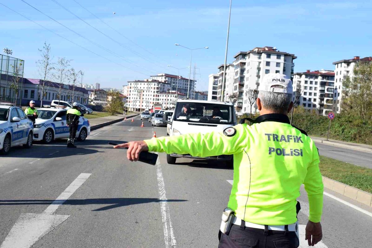 Ordu'da bir haftada 18 binden fazla araç ve sürücüsü denetlendi
