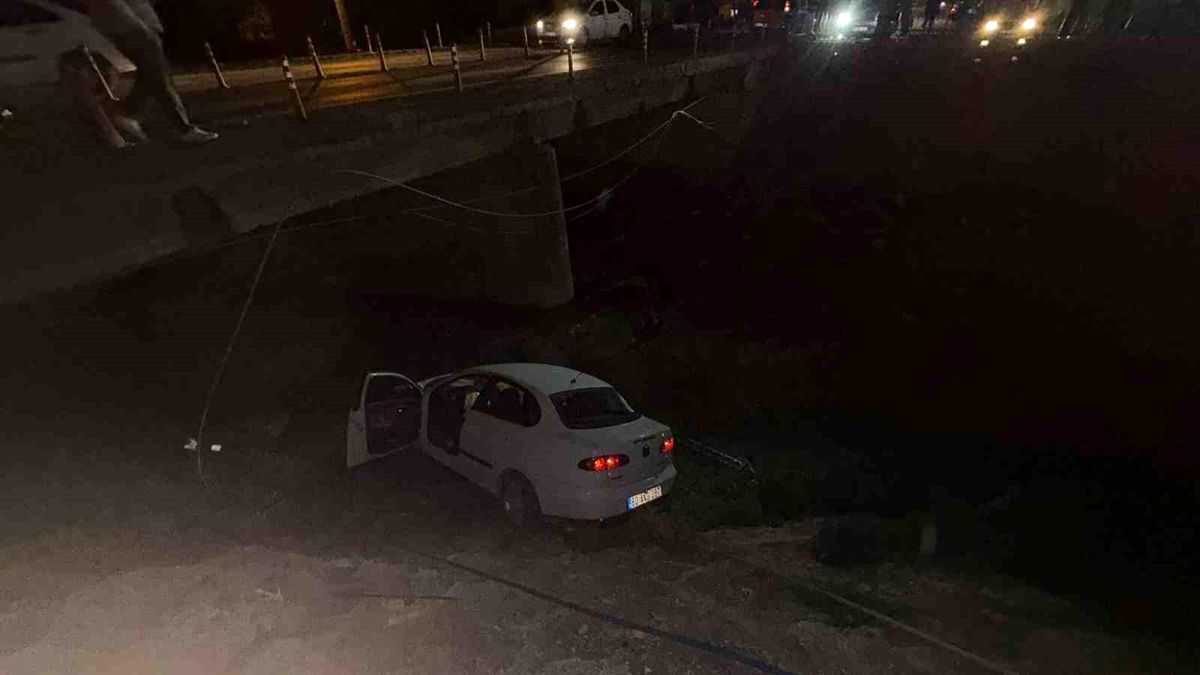 Osmaniye'de otomobil köprüden uçtu: 1 yaralı