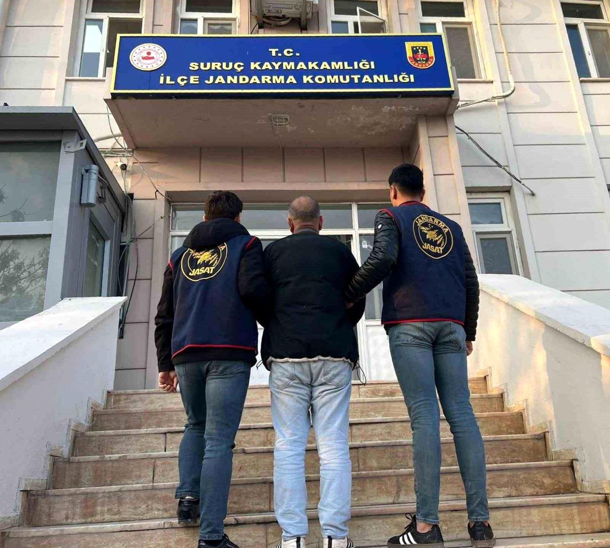 Şanlıurfa'da aranan 2 şahıs yakalandı
