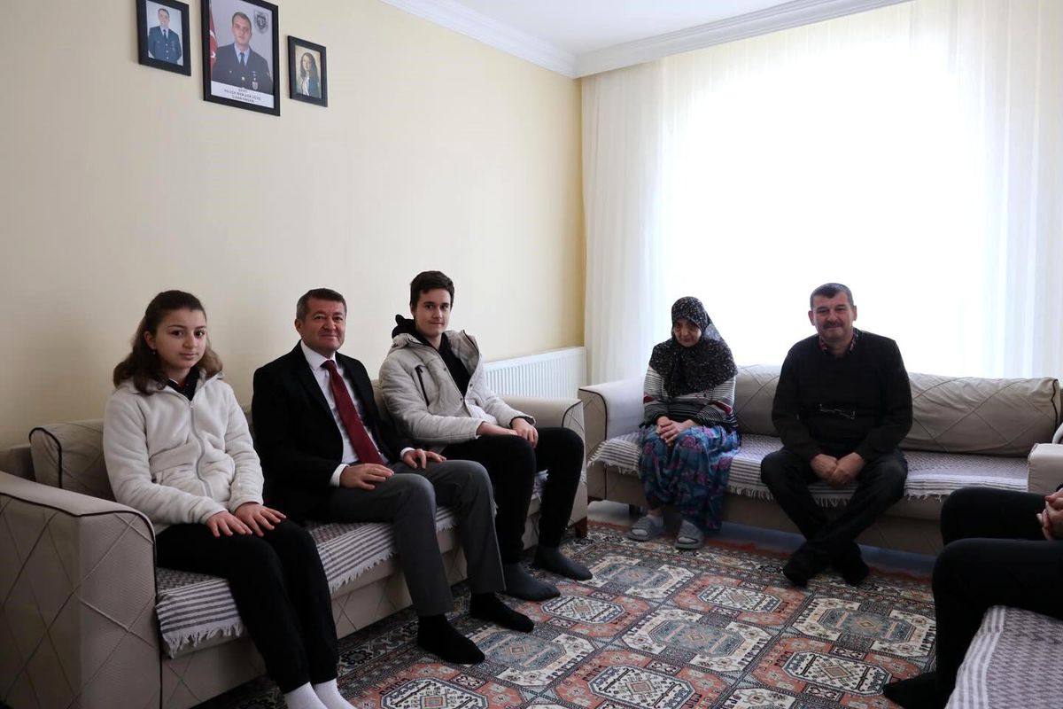 Şehit İlhan Ongan'ın ailesine anlamlı buluşma
