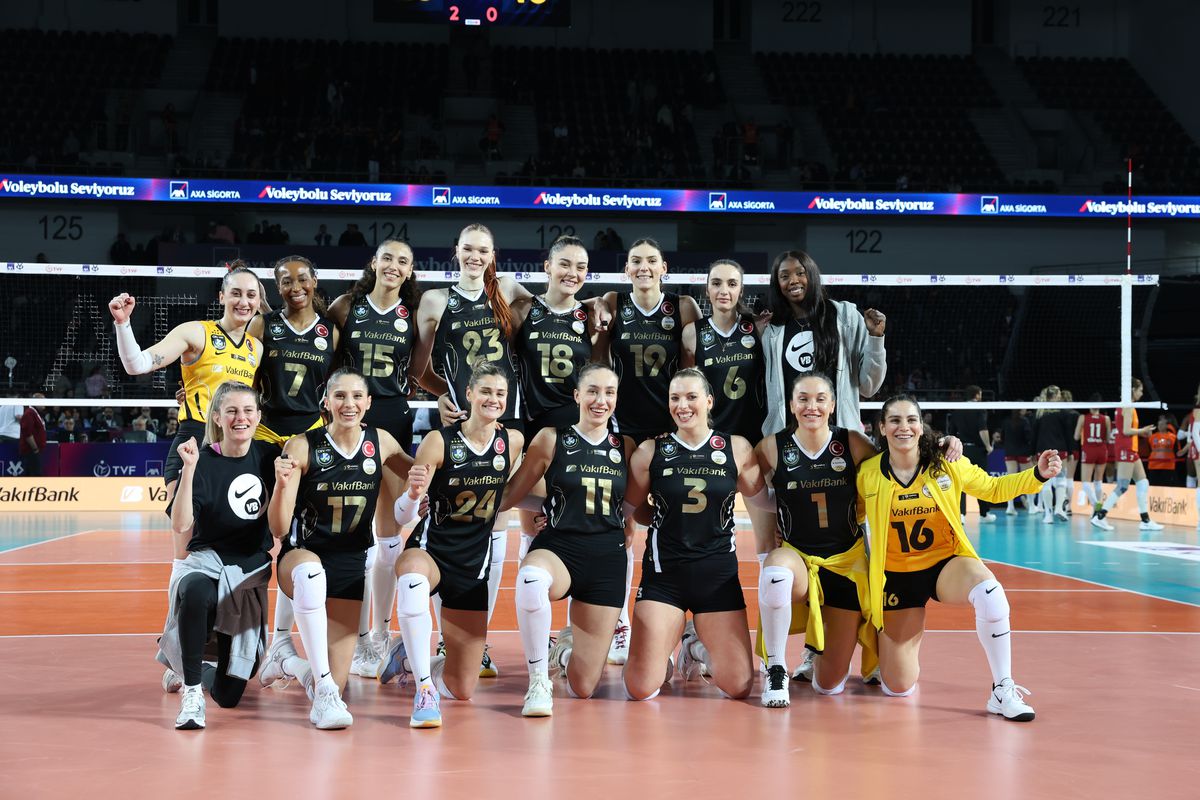 VakıfBank, AXA Sigorta Kupa Voley'de final biletini aldı