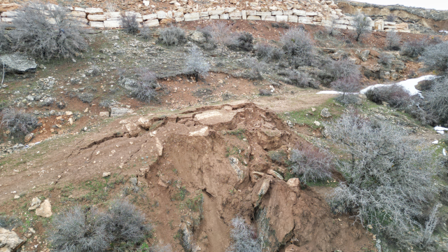 yer yarildi goruntuler dehsete 19685111 9044 2 m