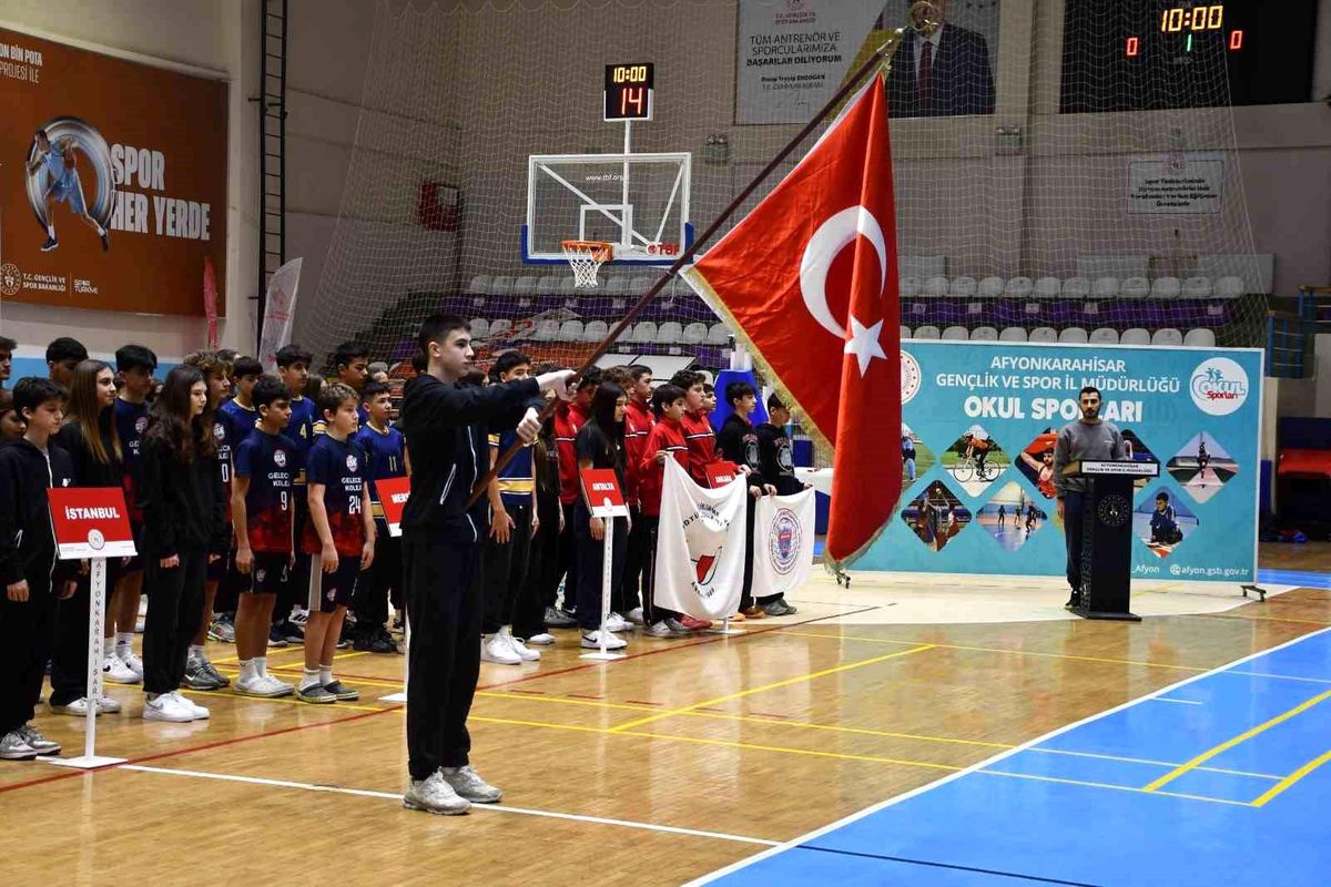 'Yıldızlar Basketbol Yarı Final Müsabakaları' başladı