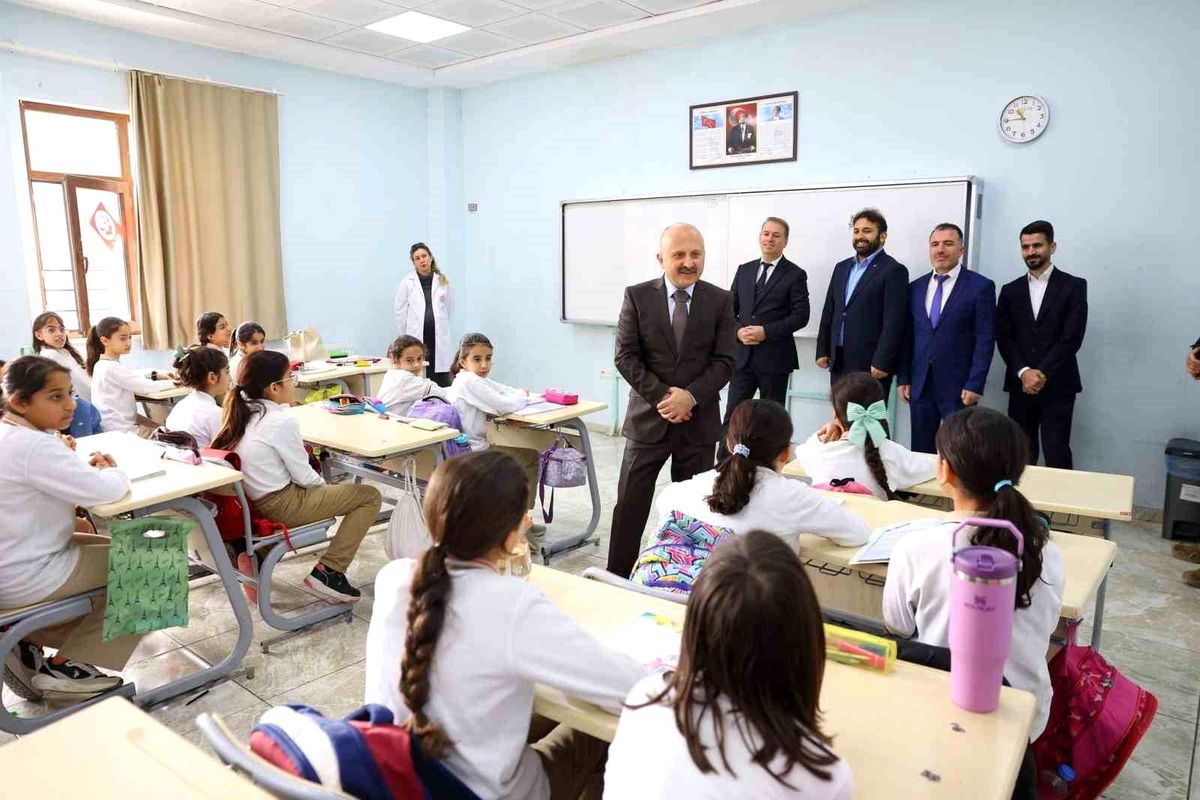 Adıyaman Valisi Osman Varol öğrencilerle buluştu