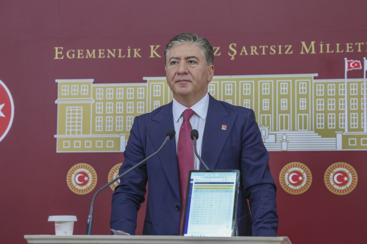 CHP'li Emir: Buradaki daireler krediyle alınmış