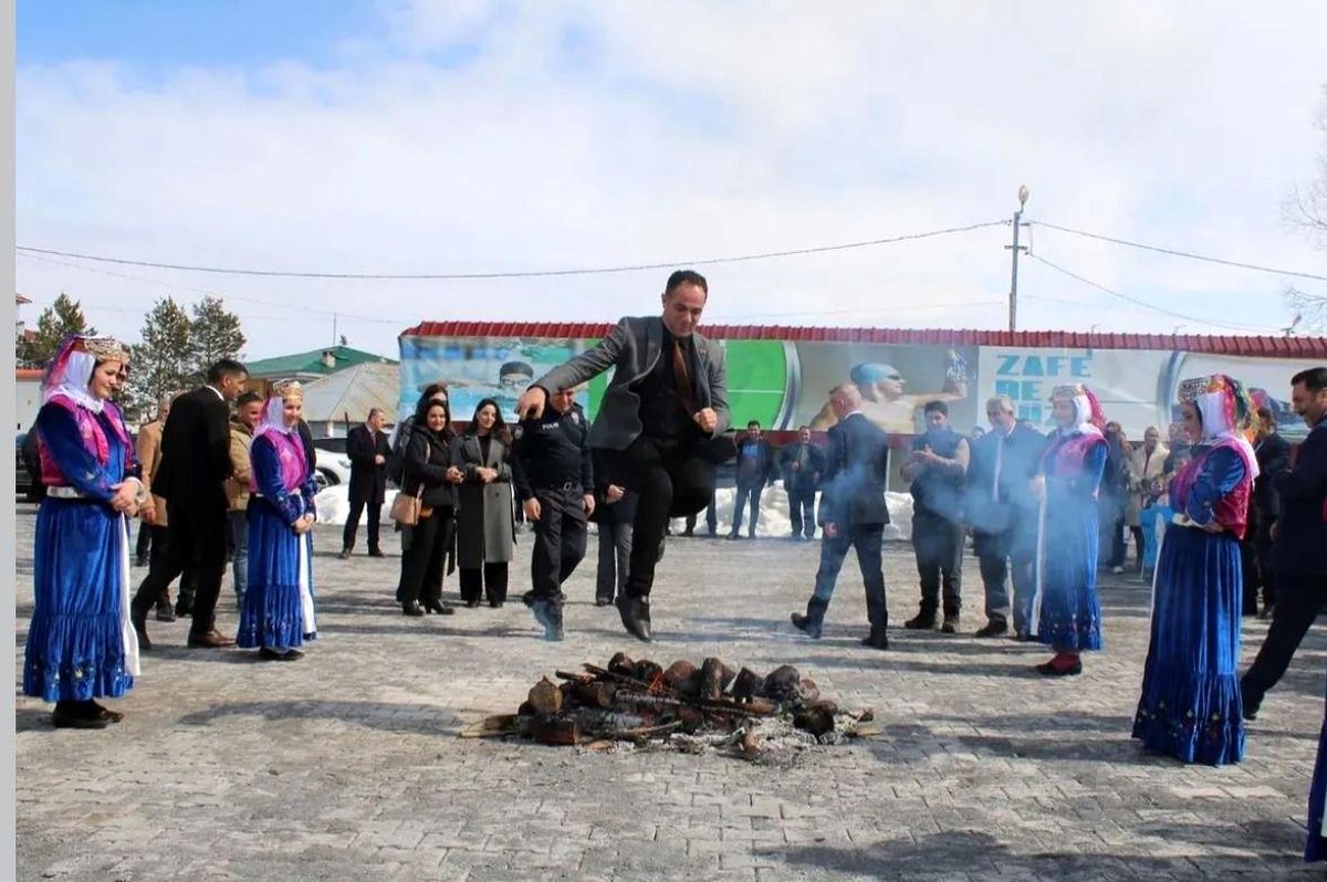 Hamur'da nevruz coşkusu