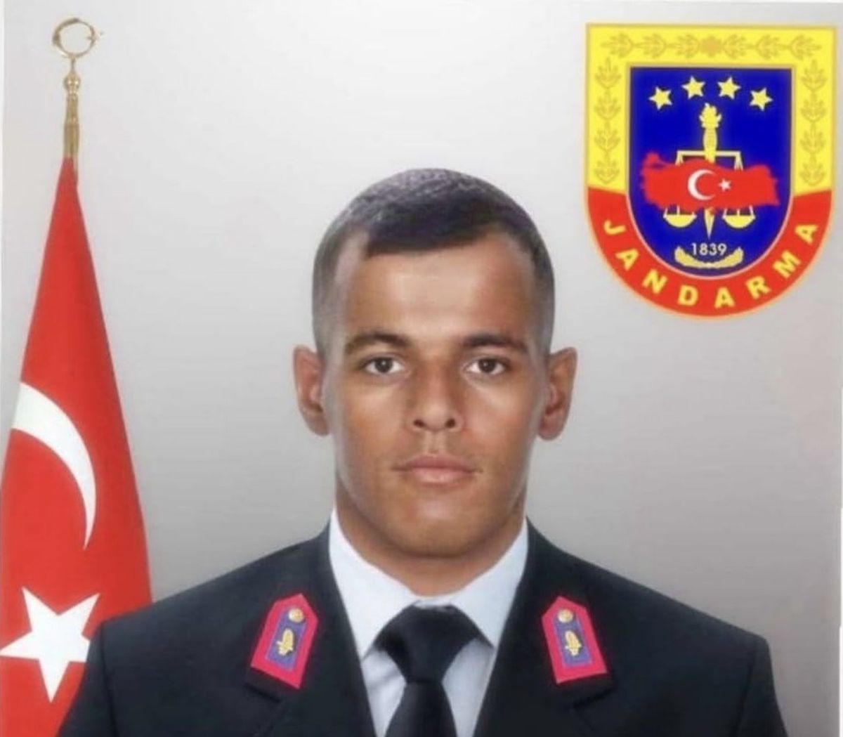 Jandarma Astsubay Çavuş Ahmet Tekbaş toprağa verildi