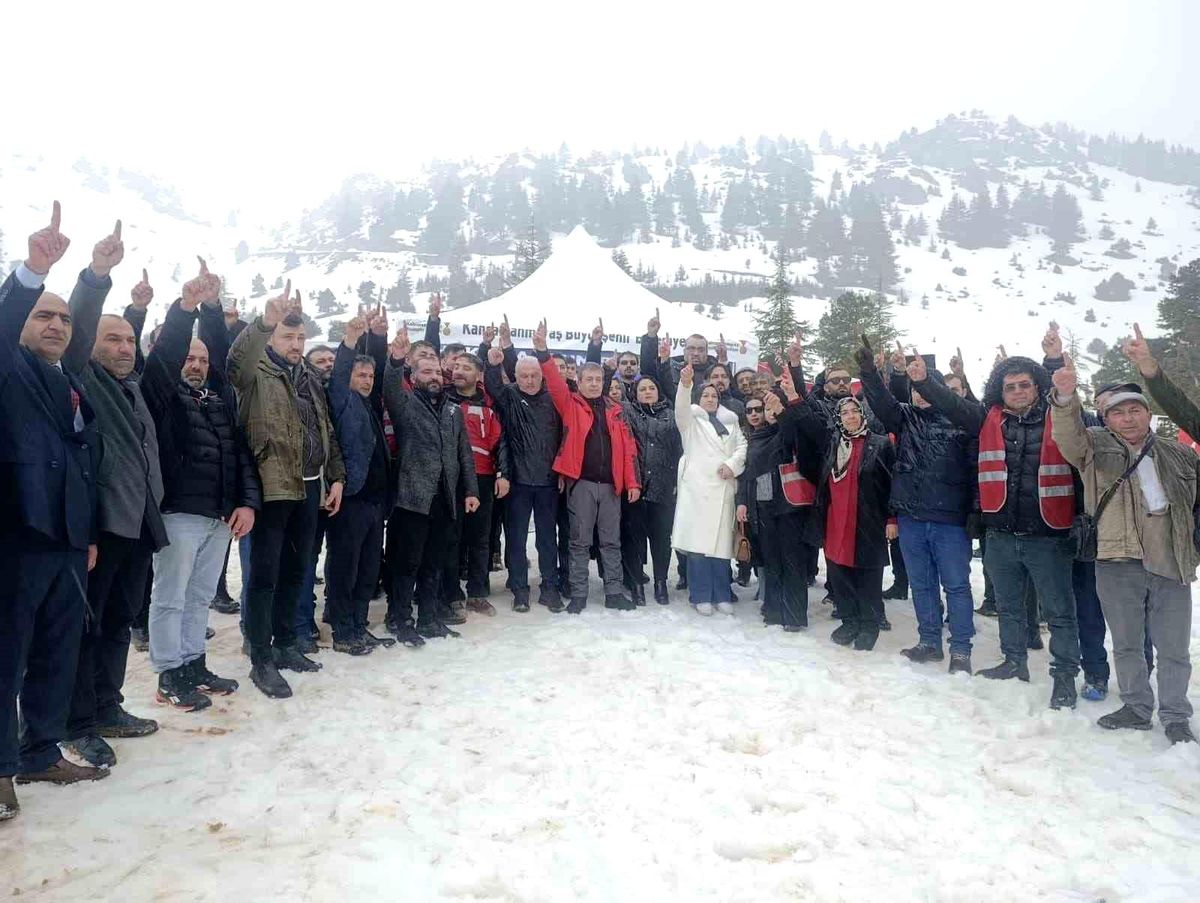 Muhsin Yazıcıoğlu, vefatının 17. yılında Keş Dağı'nda anıldı