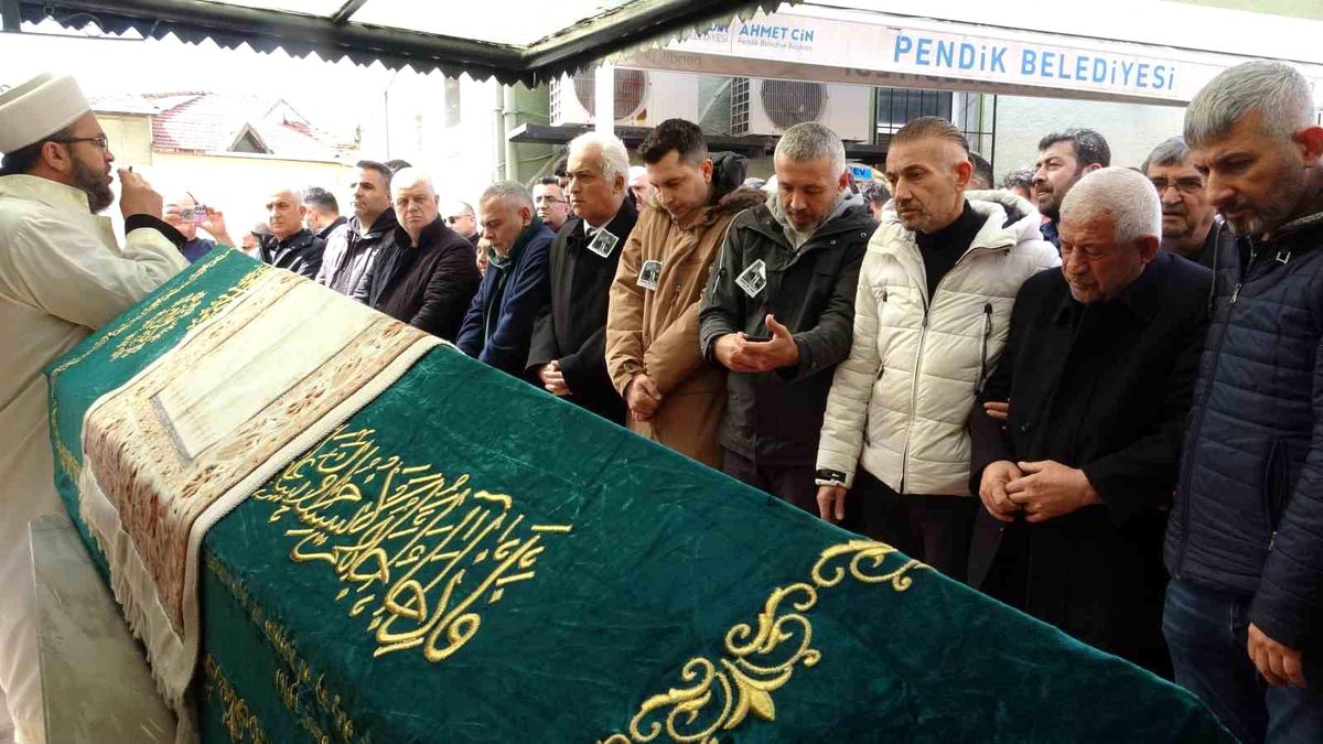 Pendik'te otopark kavgasında hayatını kaybeden Hüseyin Teke son yolculuğuna uğurlandı