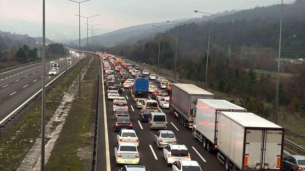 Ramazan Bayramı'nda Bolu'dan 331 bin araç geçiş yaptı