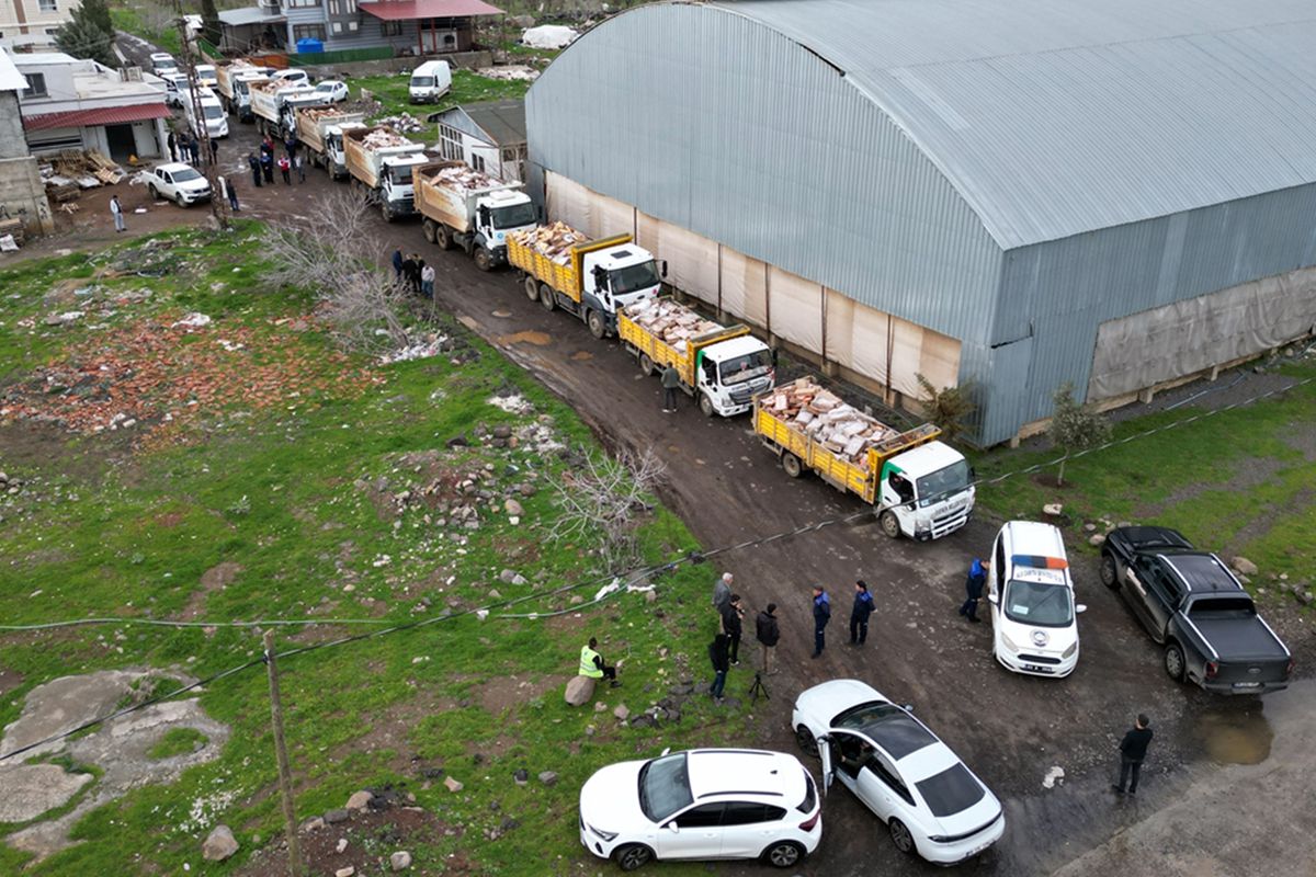Şanlıurfa'da 50 ton bozuk tavuk eti ele geçirildi