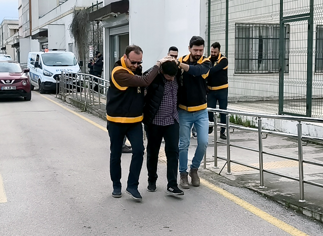 trafikte dehset sacan baba ve 19686519 9172 3 m