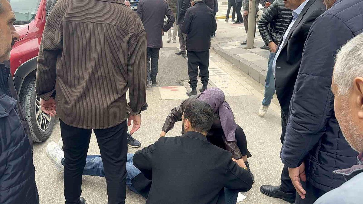 Elazığ'da aracın çarptığı yaşlı adam yaralandı