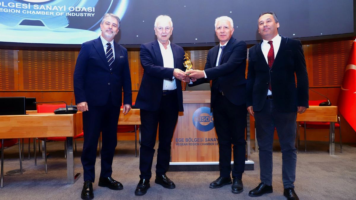 İYTE, EBSO Ödül Töreninde 3 Ödüle Layık Görüldü