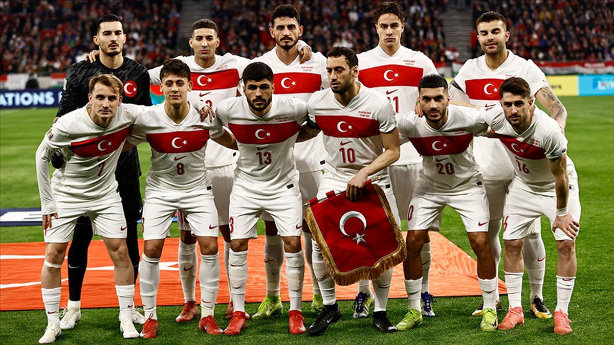 Türkiye 11'i! Maç kadrosu Türkiye Romanya ilk 11'ler belli oldu mu? Türkiye Romanya maç kadrosu ilk 11!