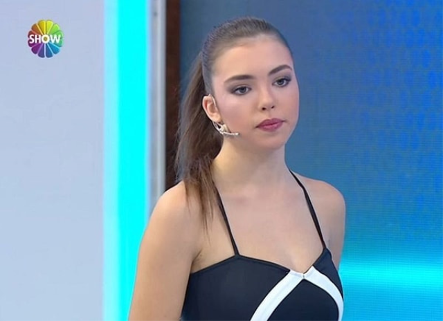 aygun aydindan adini veren hak 19692393 8988 3 m