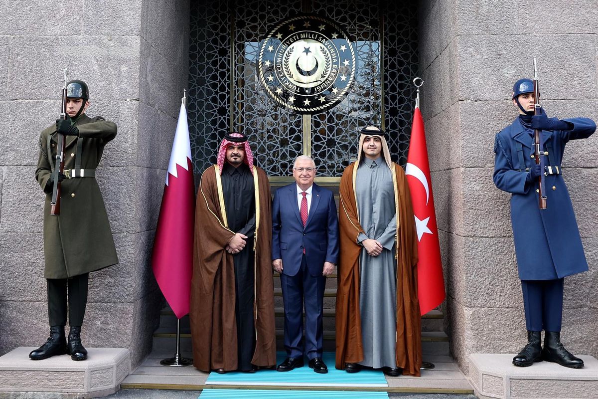 Milli Savunma Bakanı Yaşar Güler, Katar Emiri'nin Kardeşlerini Kabul Etti